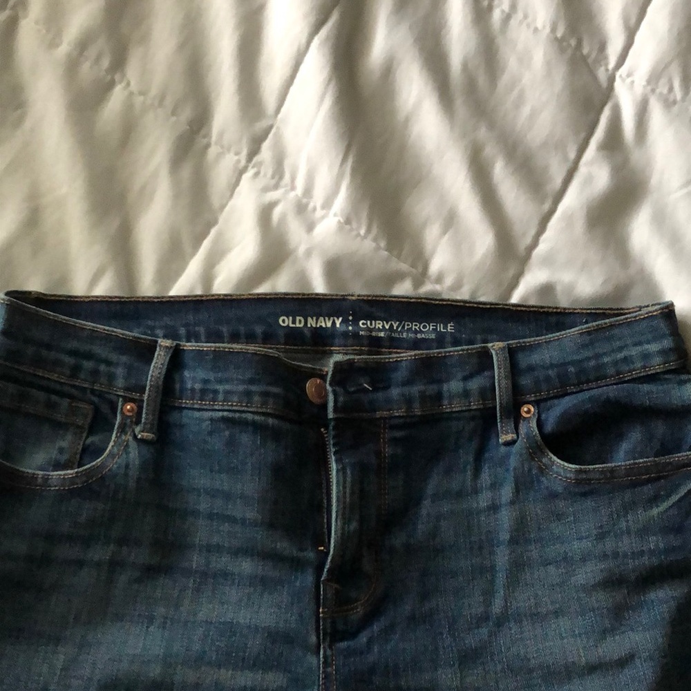 Old Navy Curvy Mid-rise jeans
